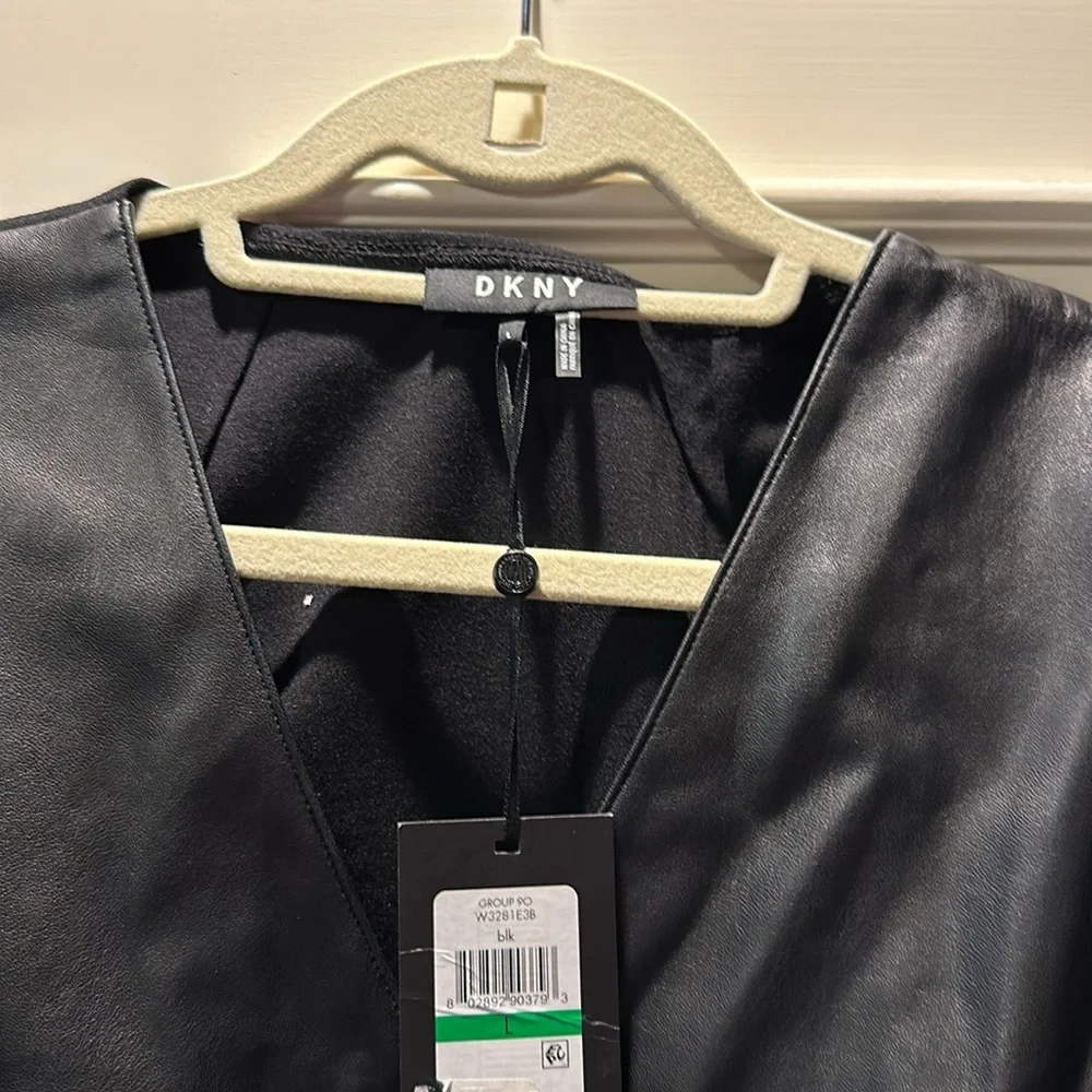 Top - Picture 2 of 3